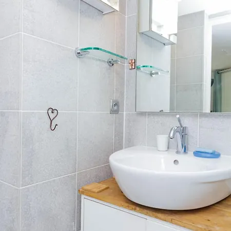 Apartament Appt With Garden Near Jardin Du Luxembourg Paryż