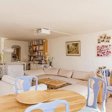 Appt With Garden Near Jardin Du Luxembourg Paryż